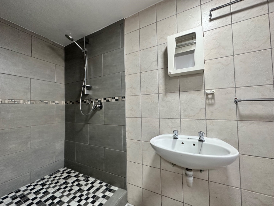 3 Bedroom Property for Sale in Twee Kuilen Western Cape